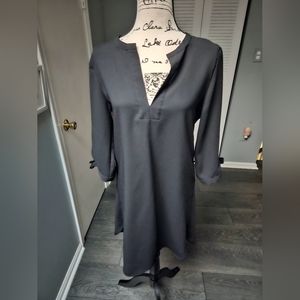 Donna ricco black v neck dress